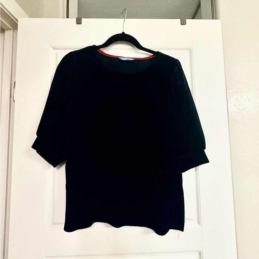 Draper James Black Short Sleeve Top